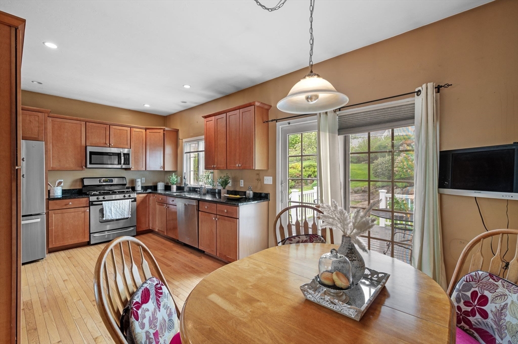 1 Bridle Path Rd, Lynn, MA Photo #10