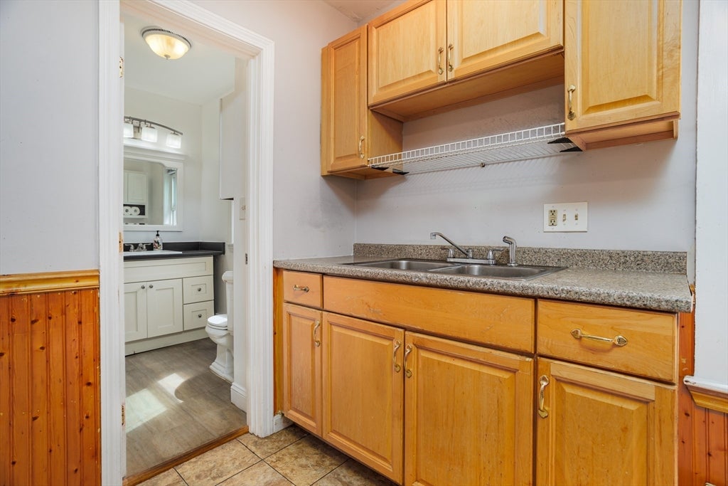97 Harrison St, Leominster, MA, 97 Harrison St, Leominster, MA Photo #8
