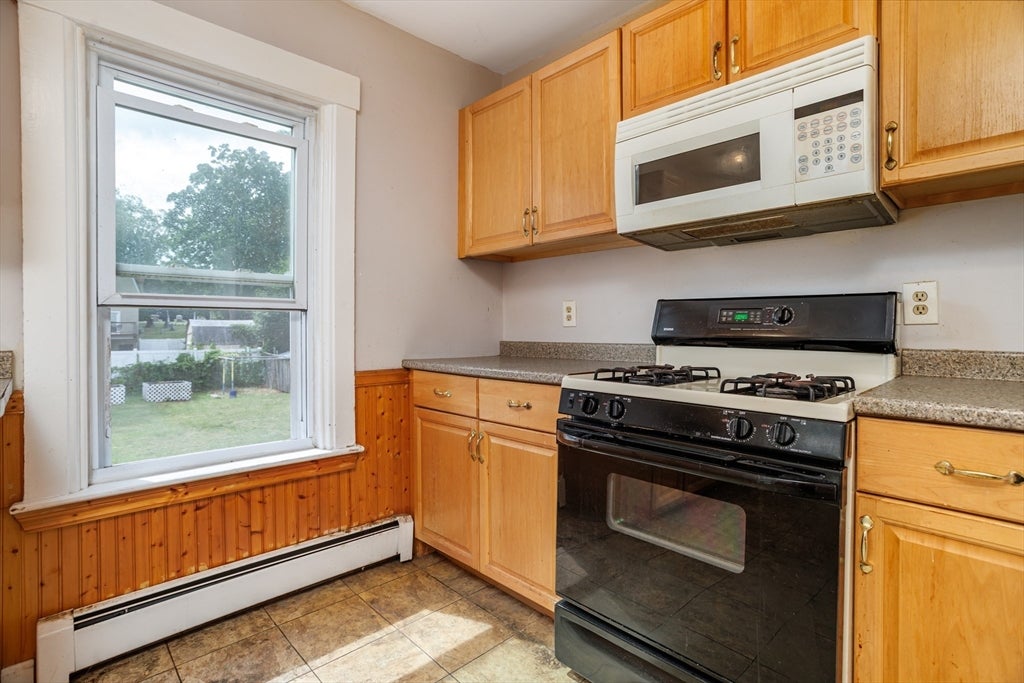 97 Harrison St, Leominster, MA, 97 Harrison St, Leominster, MA Photo #4