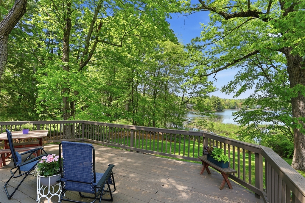 44 Sandy Pond Rd