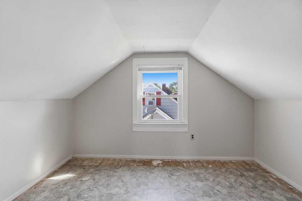 85 Bunker Hill Ave, Lowell, MA Photo #13