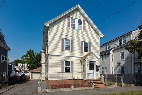17 Collins St Lynn MA 01902