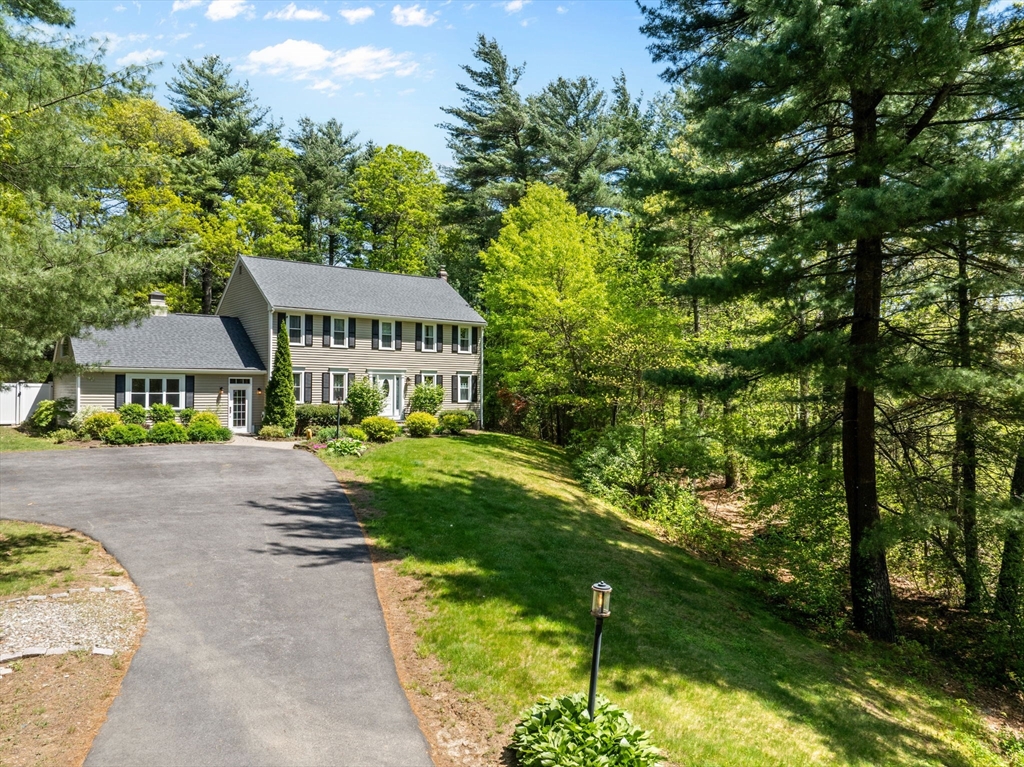 25 Dominique Dr