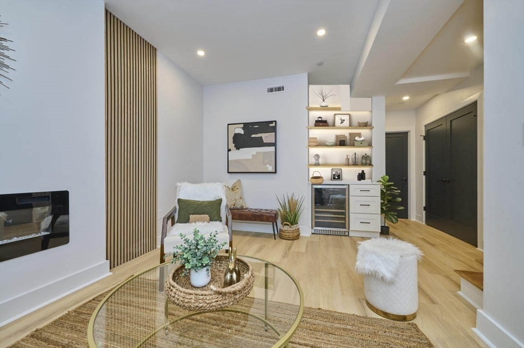 18 Belknap Street 2