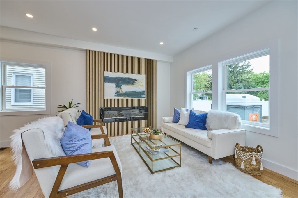 18 Belknap Street 2