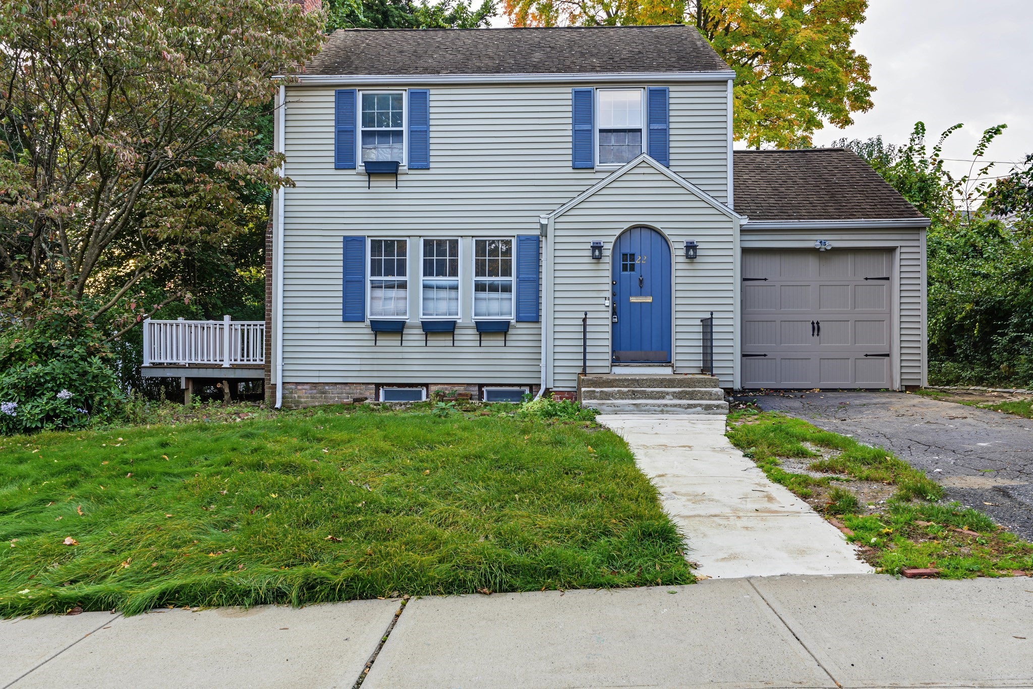 Click for 22 Anderson Ave, Holyoke, MA slideshow Click for 22 Anderson Ave, Holyoke, MA slideshow
