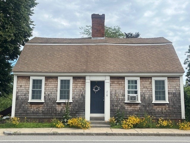 218 Sandwich St, Plymouth, MA, 218 Sandwich St, Plymouth, MA Photo #2