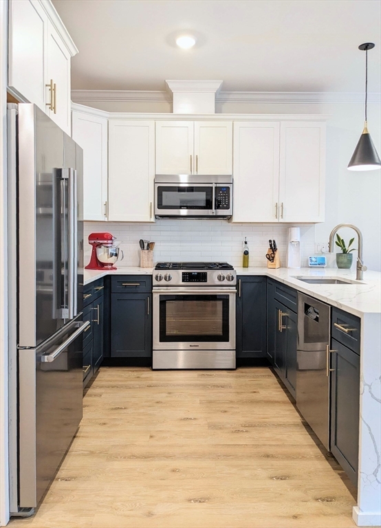 Click for 4281 Washington St #4C, Boston, MA slideshow