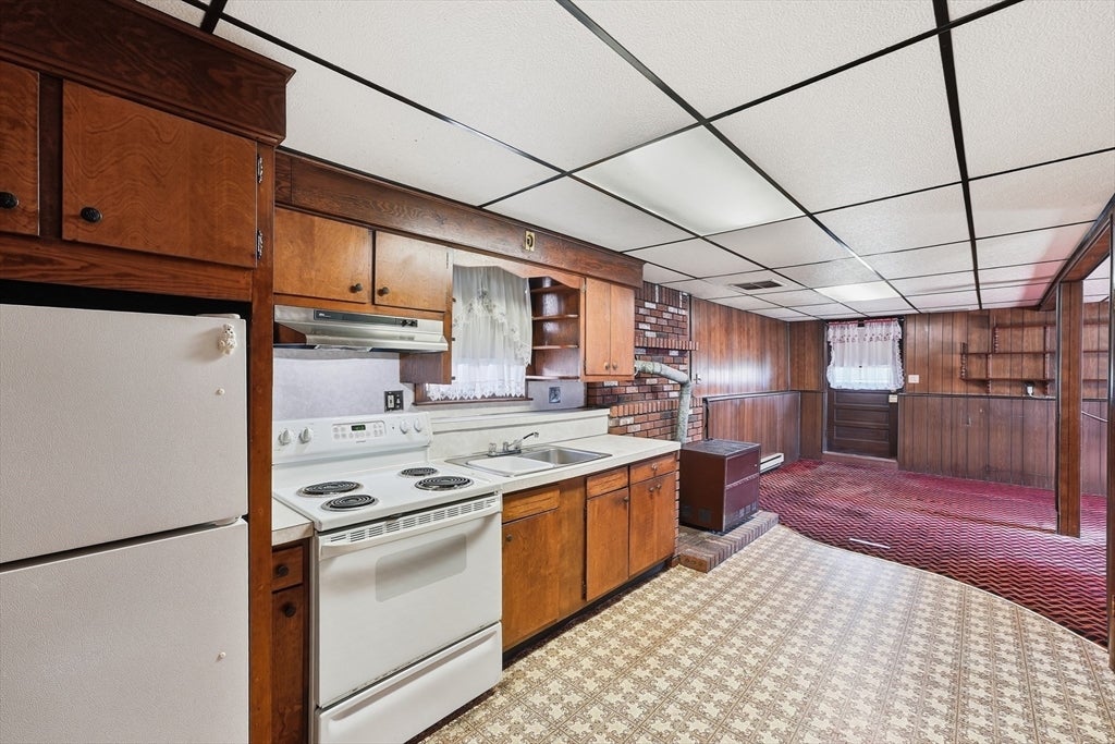 619 East St, Ludlow, MA Photo #30