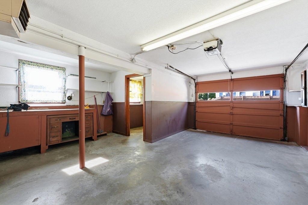 619 East St, Ludlow, MA Photo #33