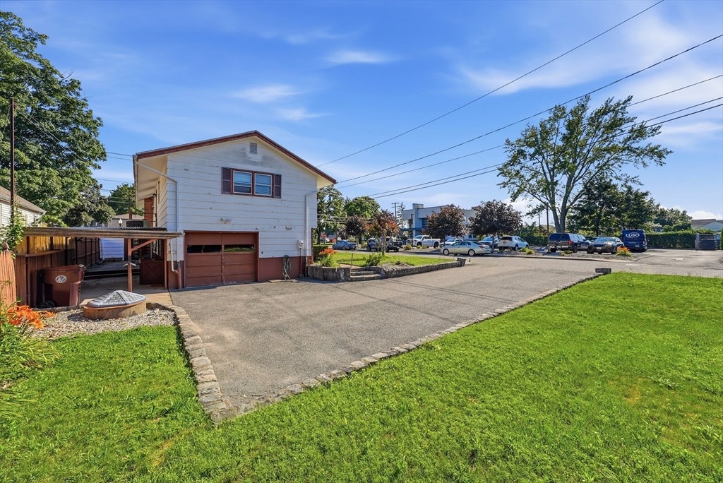 619 East St, Ludlow, MA Photo #3