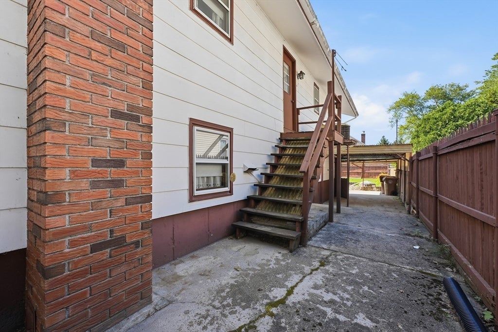 619 East St, Ludlow, MA Photo #34