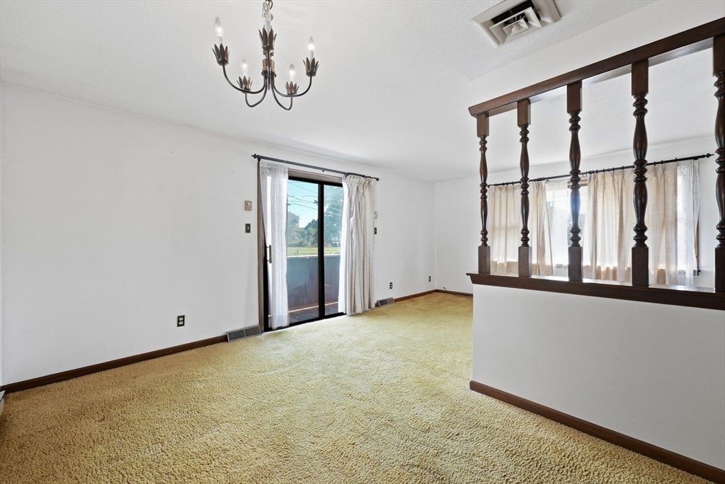 619 East St, Ludlow, MA Photo #4