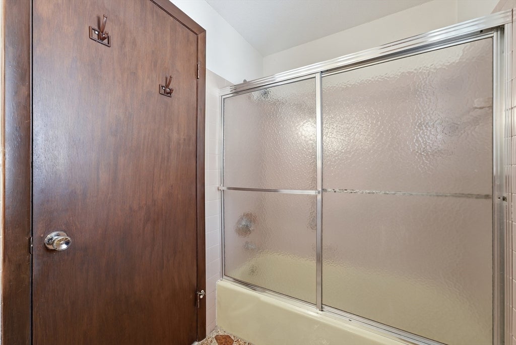 619 East St, Ludlow, MA Photo #16