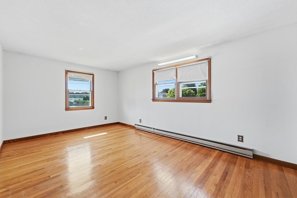 619 East St, Ludlow, MA Photo #19