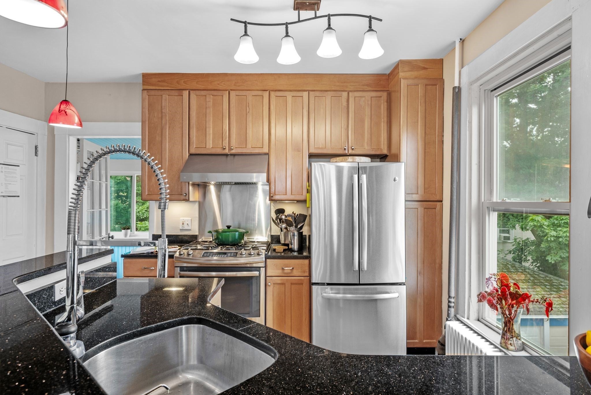 128 Selwyn St #2, Boston, MA Photo #16