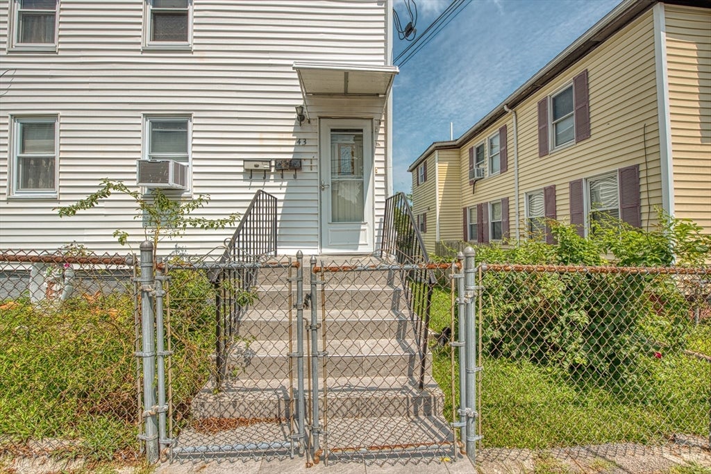 43 Huntington Street