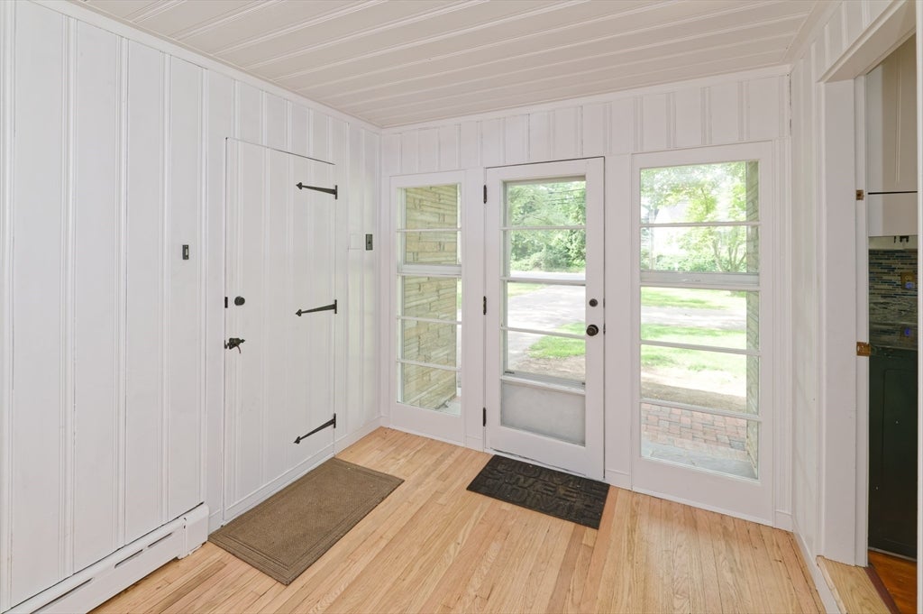 318 South Main St, Hopedale, MA Photo #2