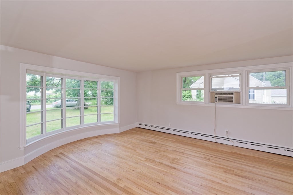 318 South Main St, Hopedale, MA Photo #11