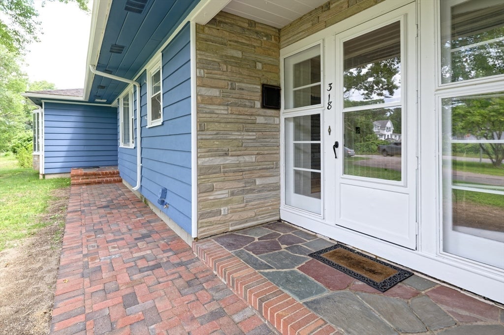 318 South Main St, Hopedale, MA Photo #32
