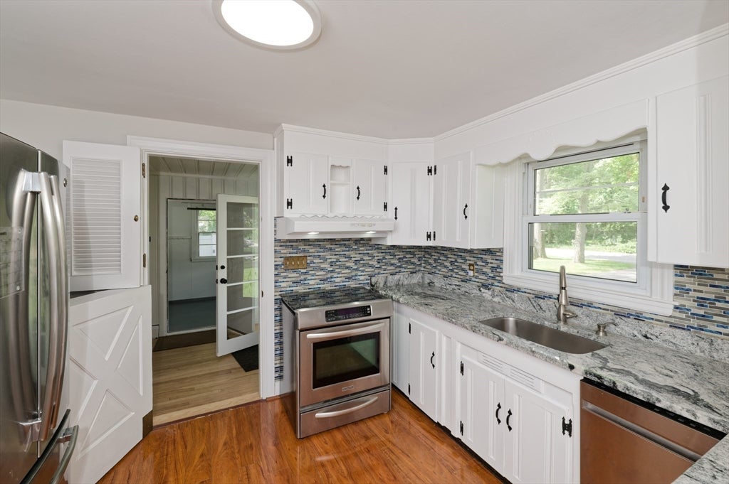 318 South Main St, Hopedale, MA Photo #7