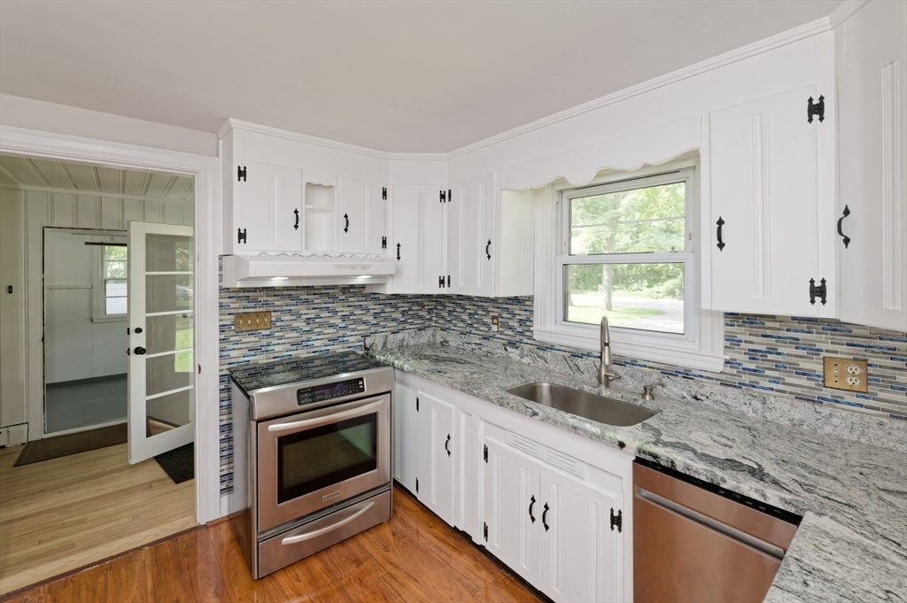318 South Main St, Hopedale, MA Photo #5