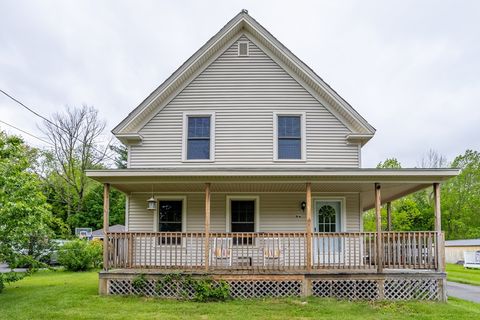 86 Lennon St Gardner MA 01440
