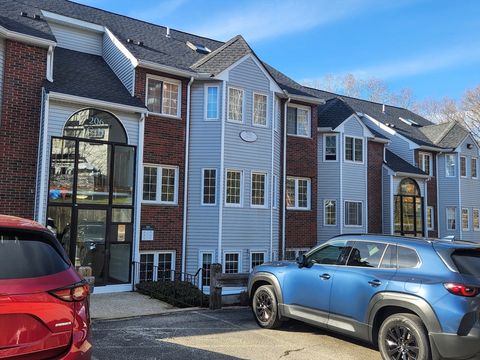 Photo of 206 Tall Oaks Dr #F, Weymouth, MA 02190 (MLS # 73508805)