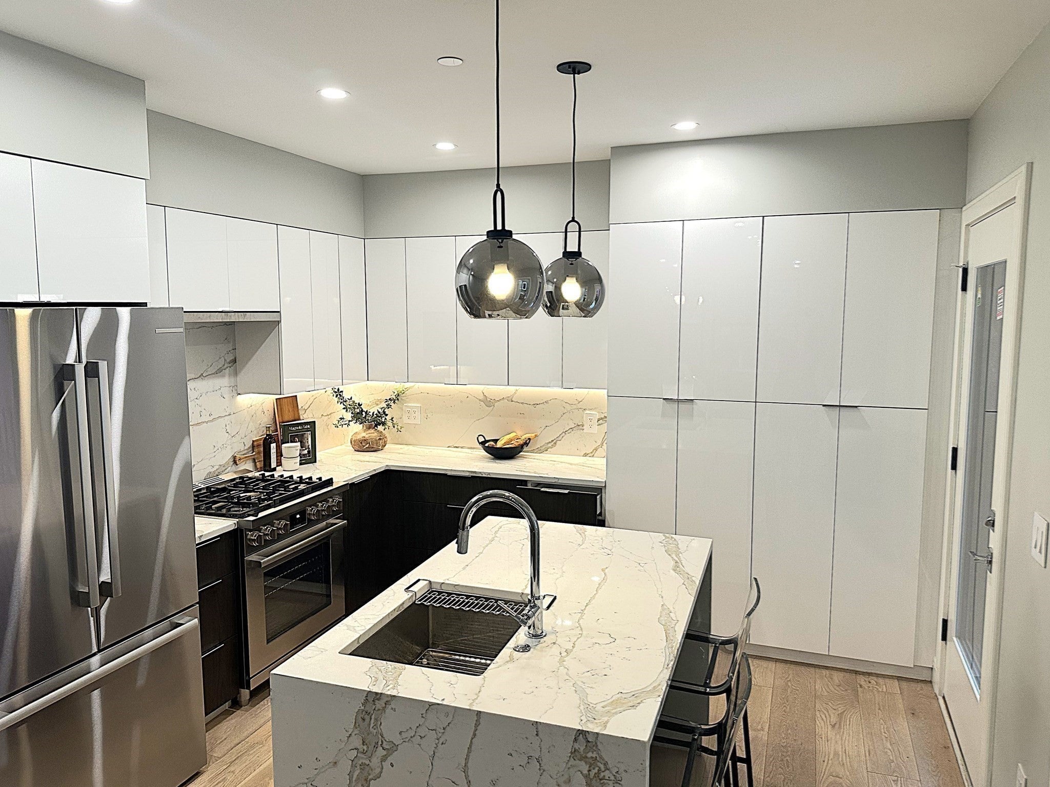 14 No. Bennet Street 101