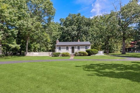 9 Beaver Dam Rd Carver MA 02330