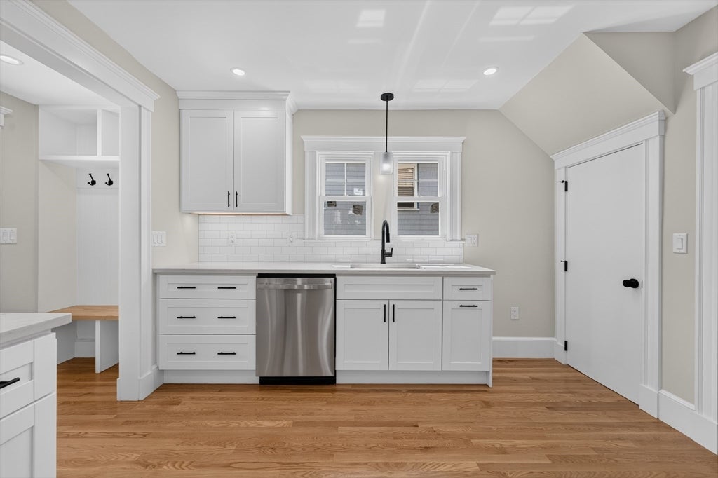 47 Ronald Rd #47, Arlington, MA Photo #4