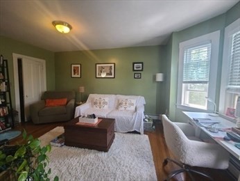 Click for 364 K St #3, Boston, MA slideshow Click for 364 K St #3, Boston, MA slideshow