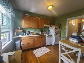Photo 4 Photo 4