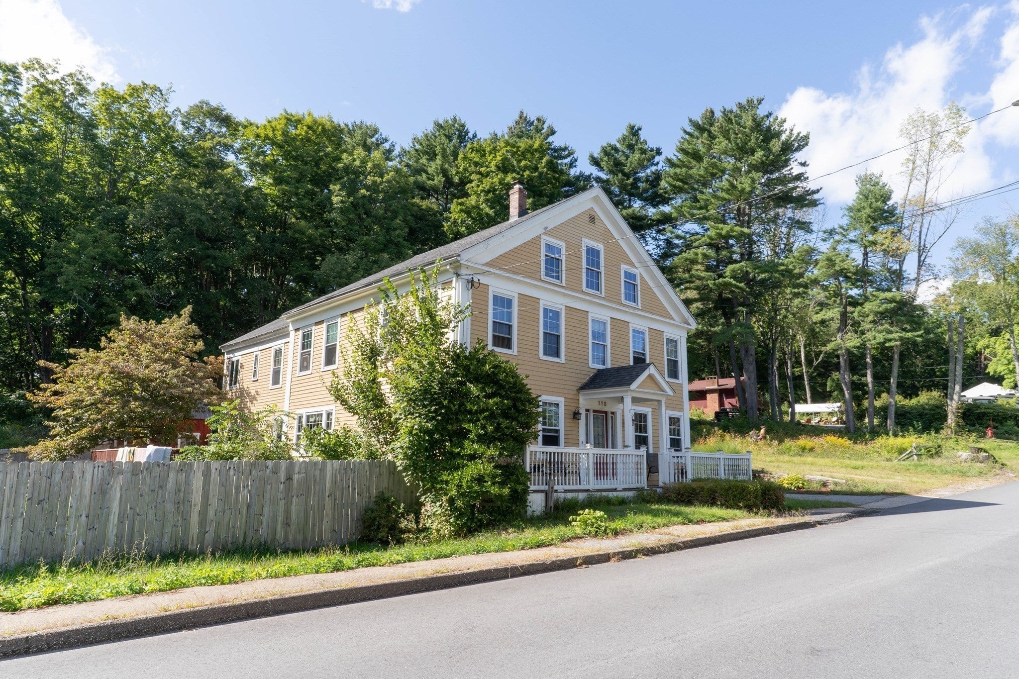 110 Maple St, East Brookfield, MA, 110 Maple St, East Brookfield, MA Photo #2