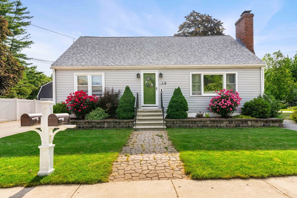 19 Maple St