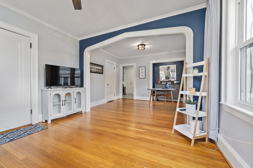185 Lafayette St 3