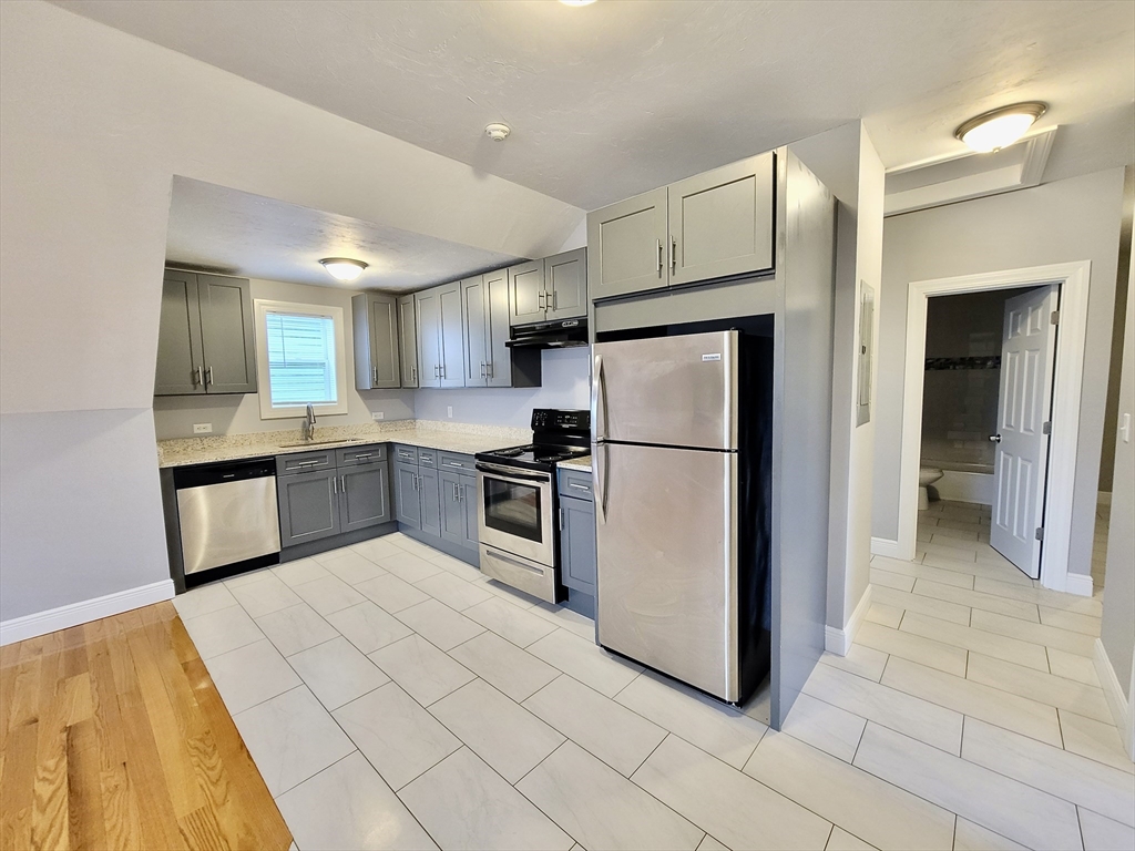 525 Charles Street 4