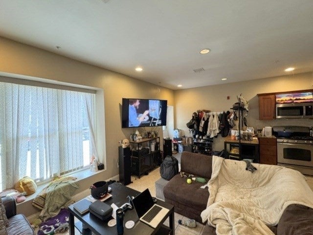 910 Saratoga St #15, Boston, MA, 910 Saratoga St #15, Boston, MA Photo #4