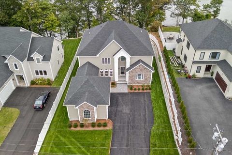 241 Lake Ave Worcester MA 01604