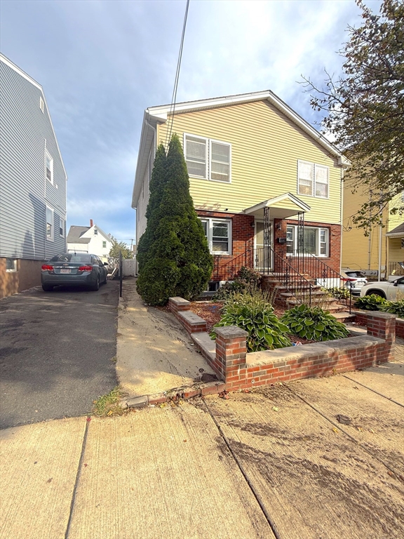 103 Swan Street