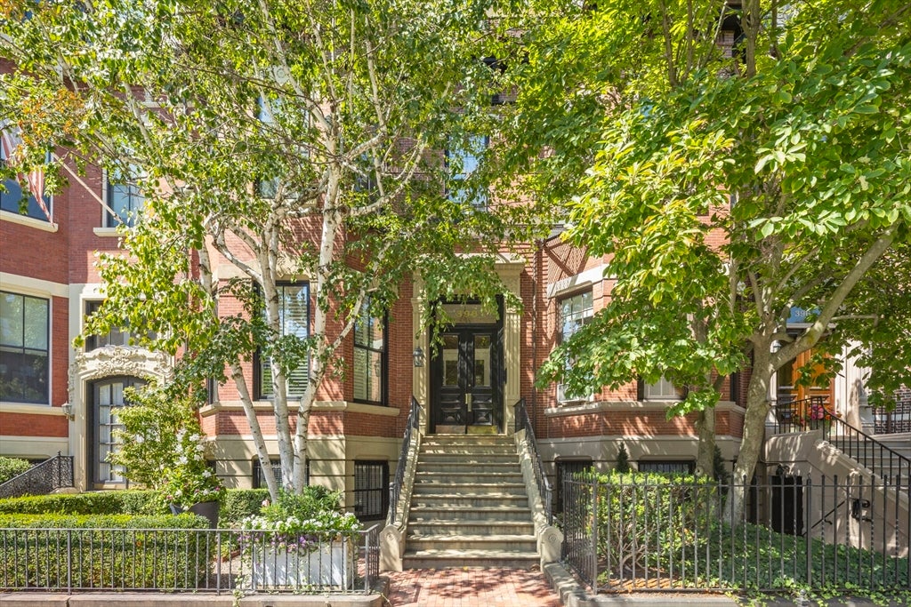 398 Beacon Street 3