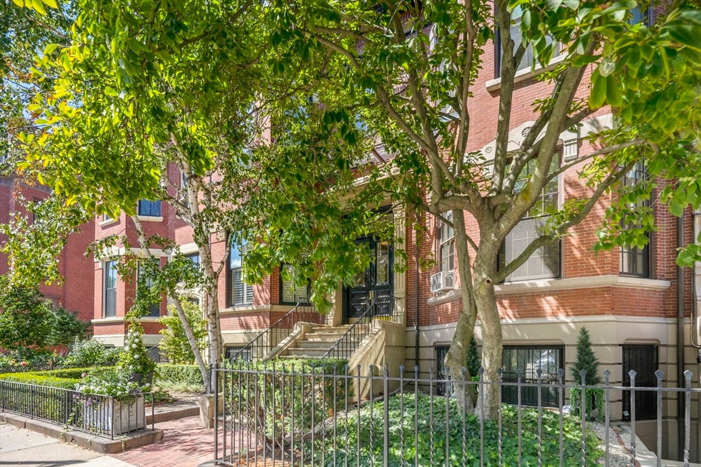 398 Beacon Street 3