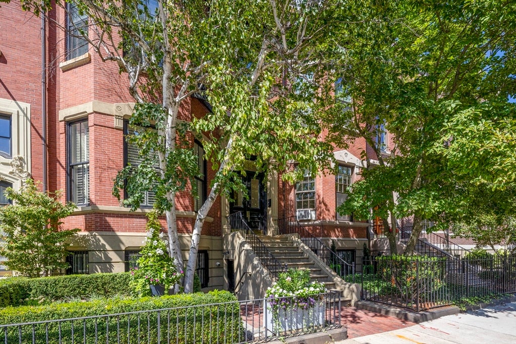 398 Beacon Street 3