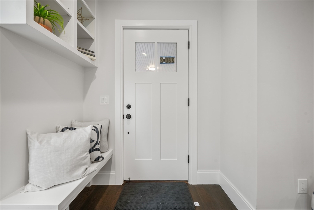 230 Bellevue St 2