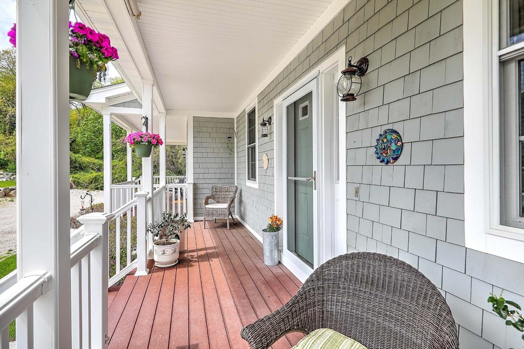1346 Main Road 7