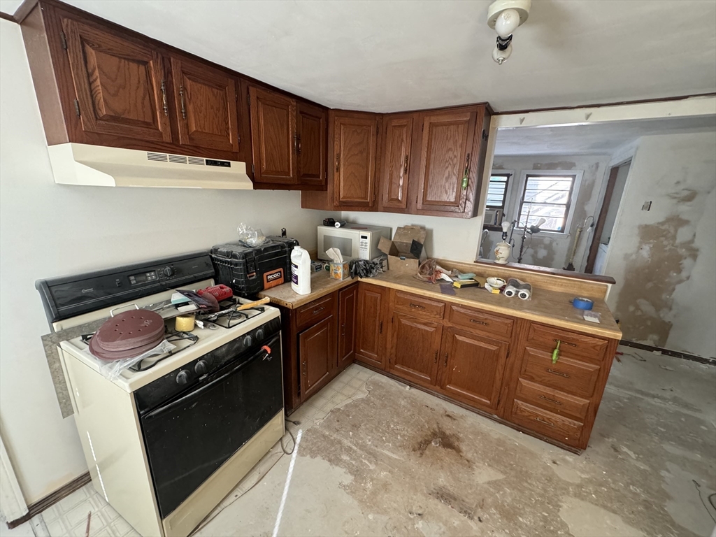 3 Greystone Rd