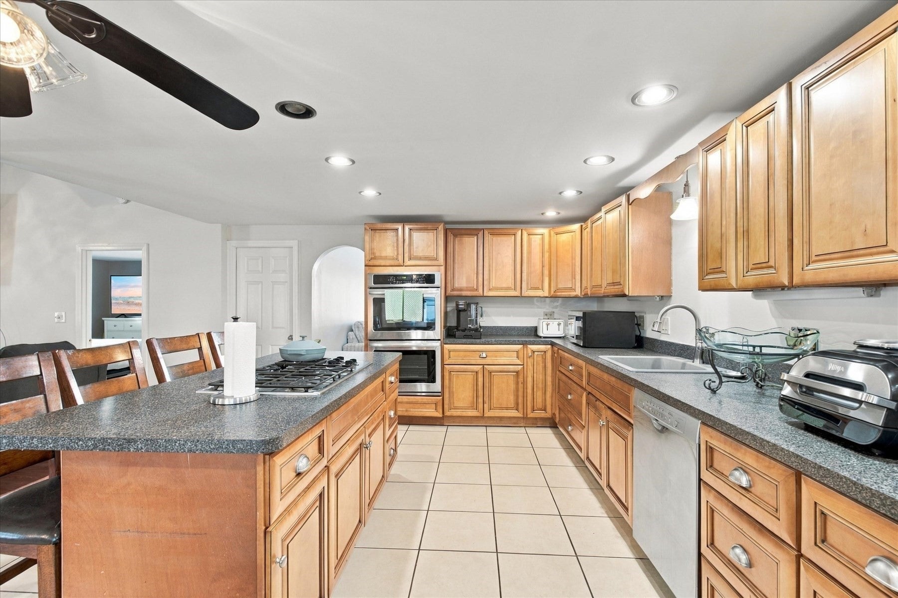 49 Clapp St, Abington, MA Photo #14