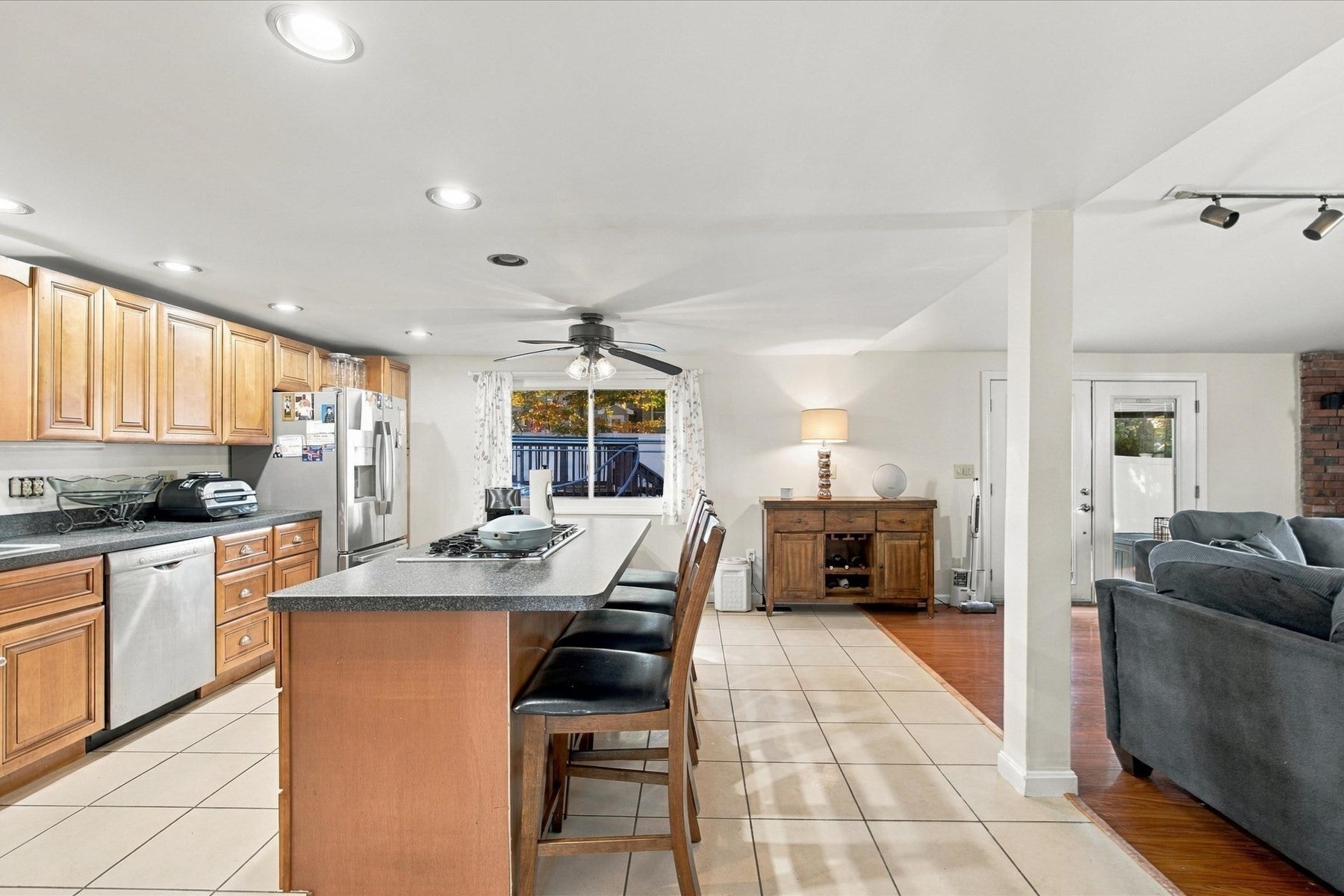 49 Clapp St, Abington, MA Photo #12
