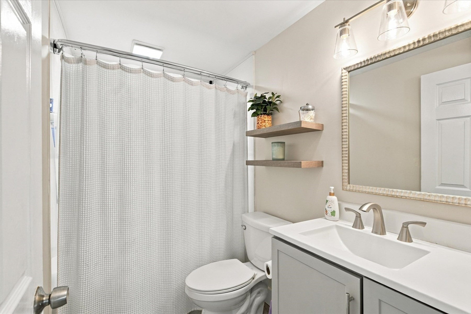 49 Clapp St, Abington, MA Photo #11