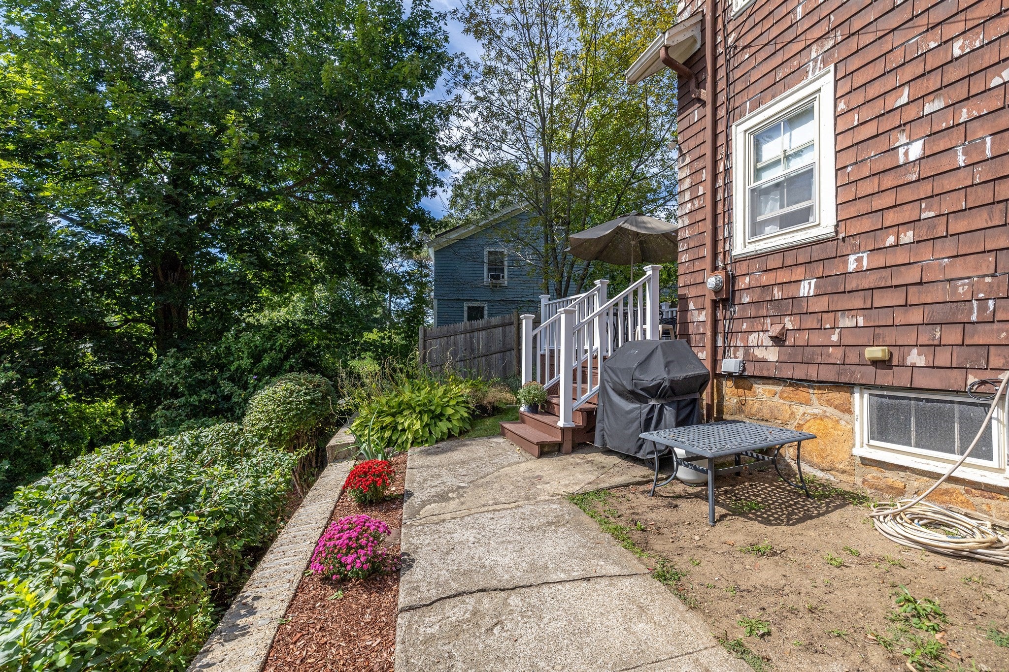6 Hillcrest Rd
